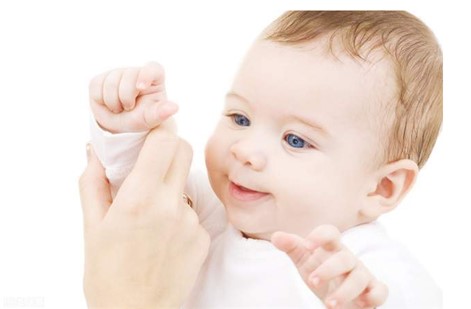 如何護理嬰兒？